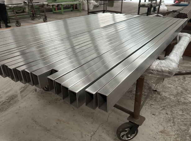 长治新能源汽车用不锈钢方管 现货